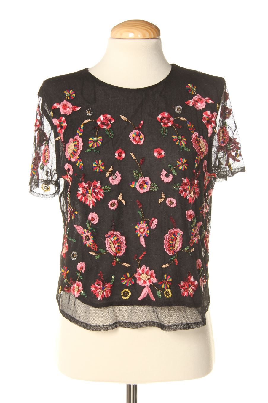 Blusa de manga corta de Zara de la talla M, de color flores