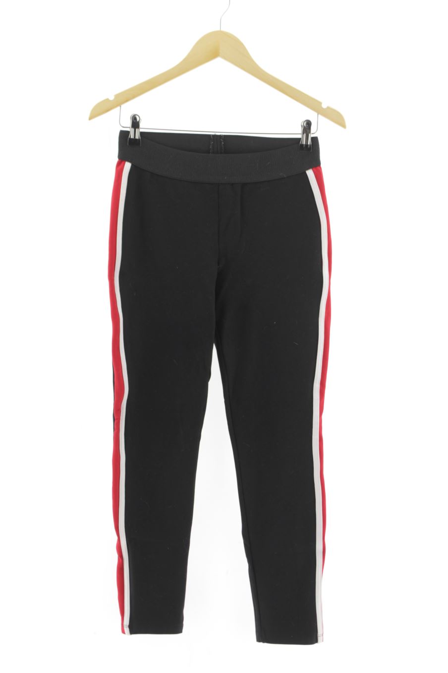 Pantalón Casual de Zara de la talla M, de color negro