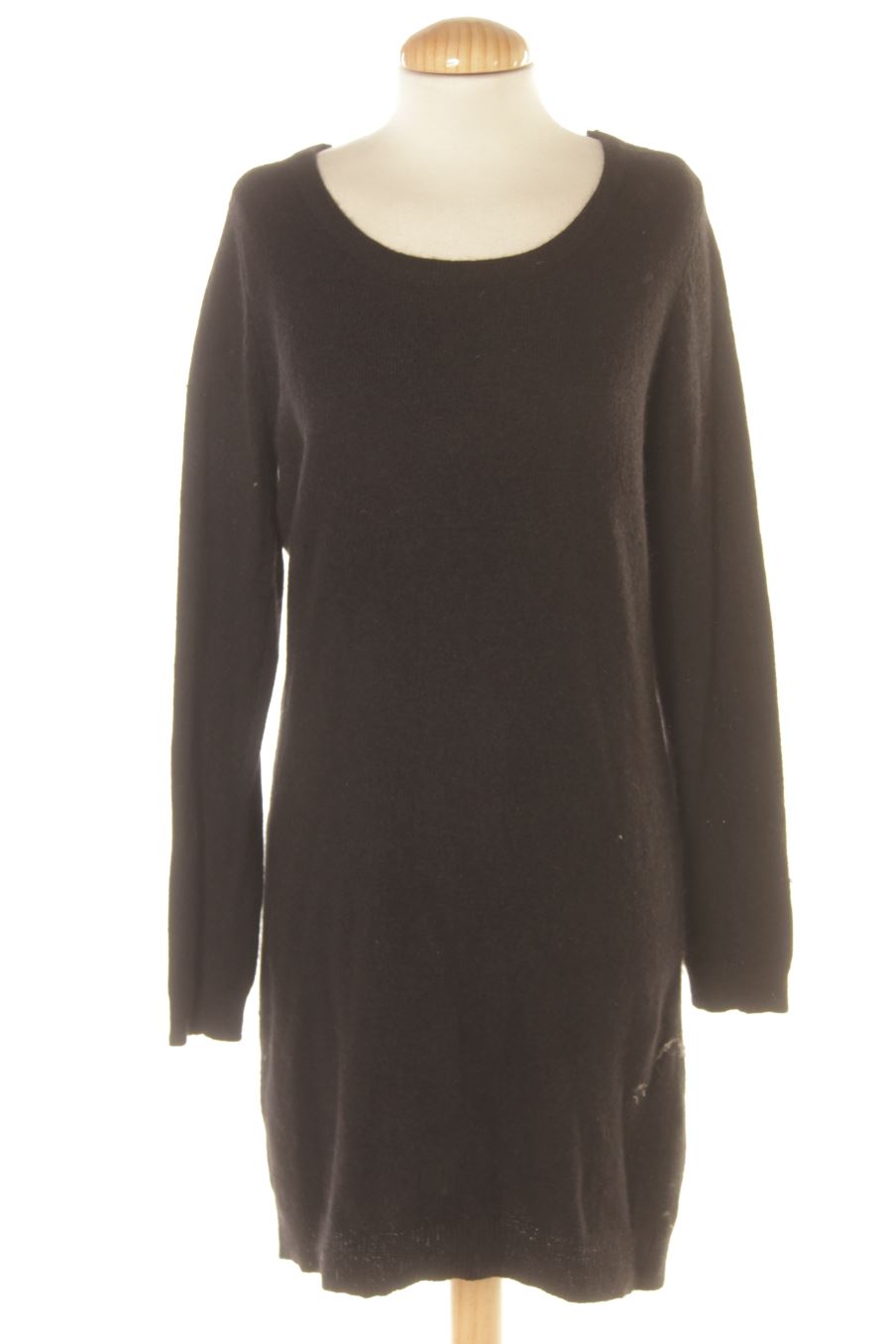 Robe casual Mango de la taille M, de couleur noir
