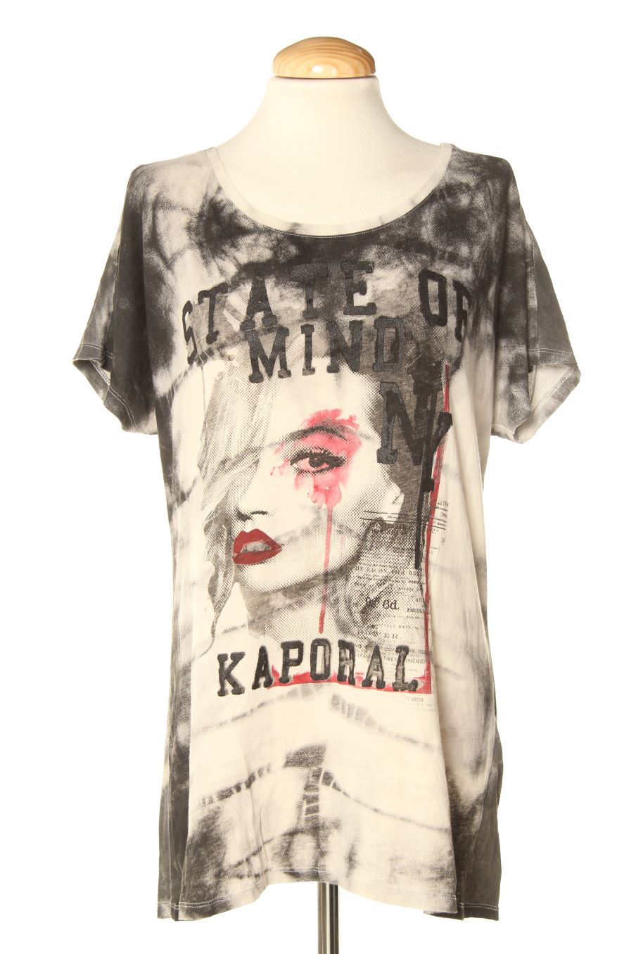 T-shirt Kaporal de la taille M, de couleur imprimés