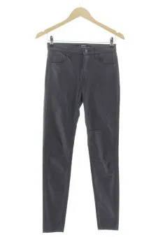 Jeans 36 Stradivarius, photo 1 sur 2