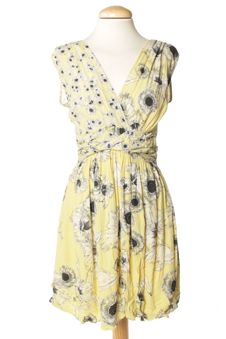 Vestido casual de Zara de la talla L, de color amarillo