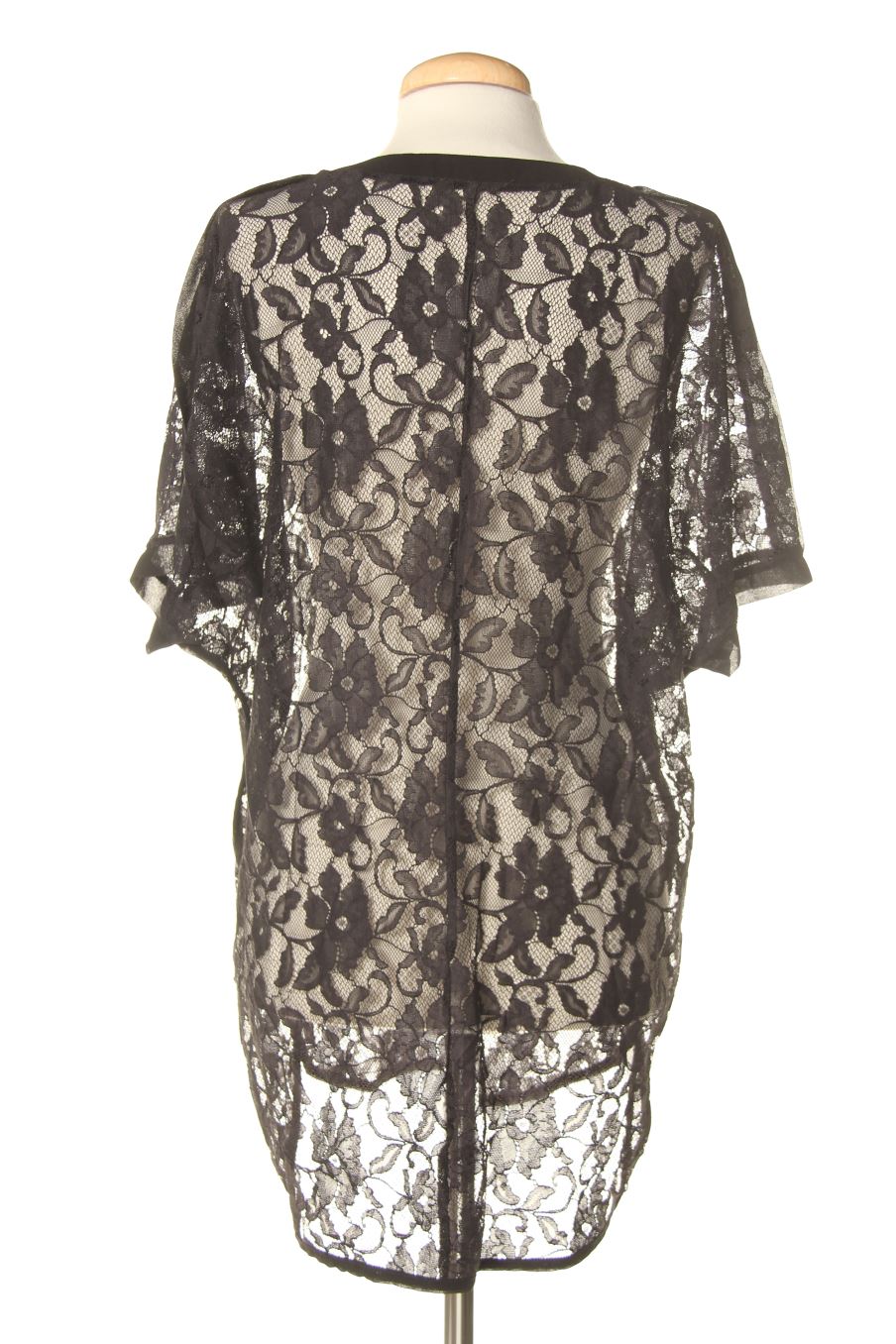 Blusa de manga corta de PERCENTIL de la talla 40, de color negro