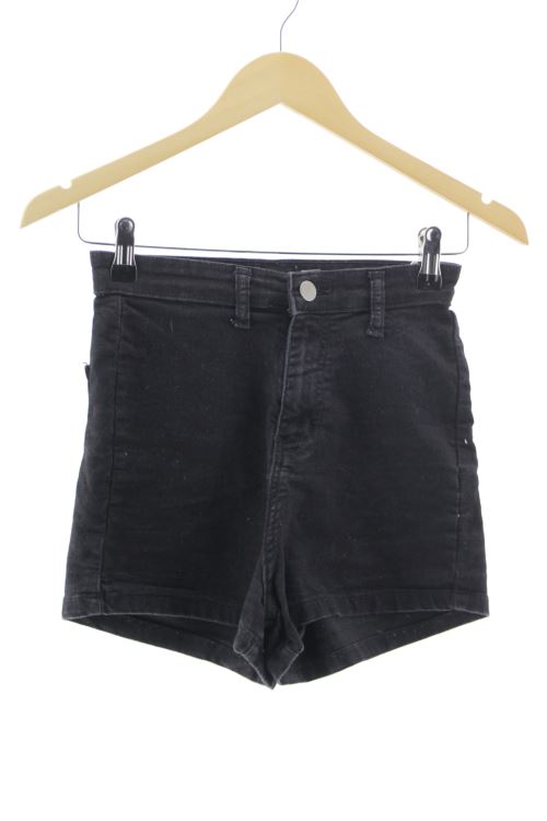 Pantalón corto