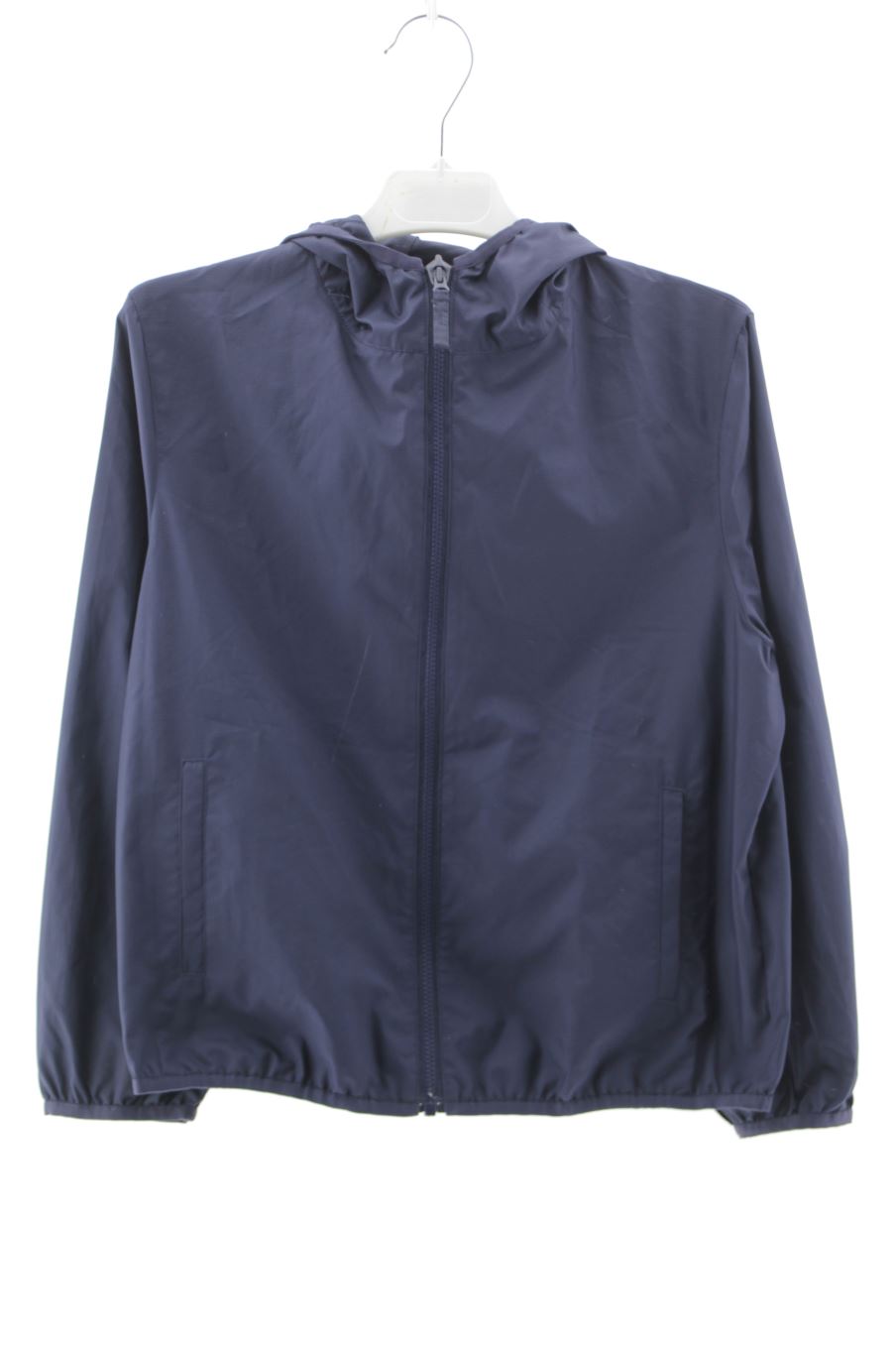 Cazadora de Uniqlo de la talla 7 años de segunda mano