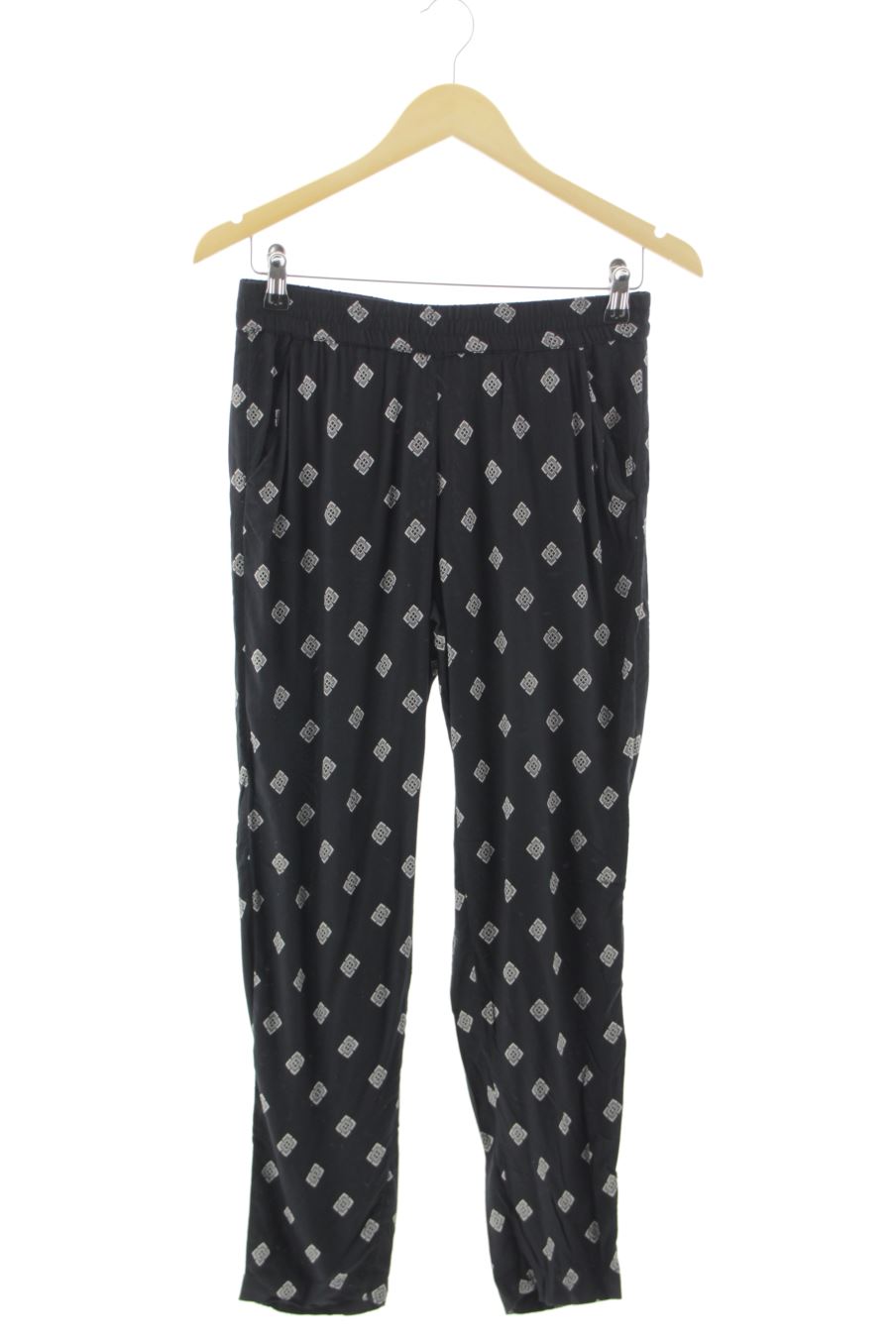 Pantalón de H&M de la talla 34, de color negro