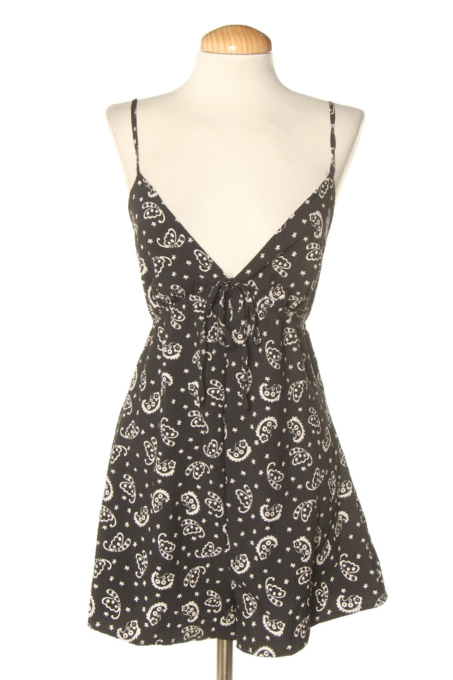 Mono de Bershka de la talla S, de color negro