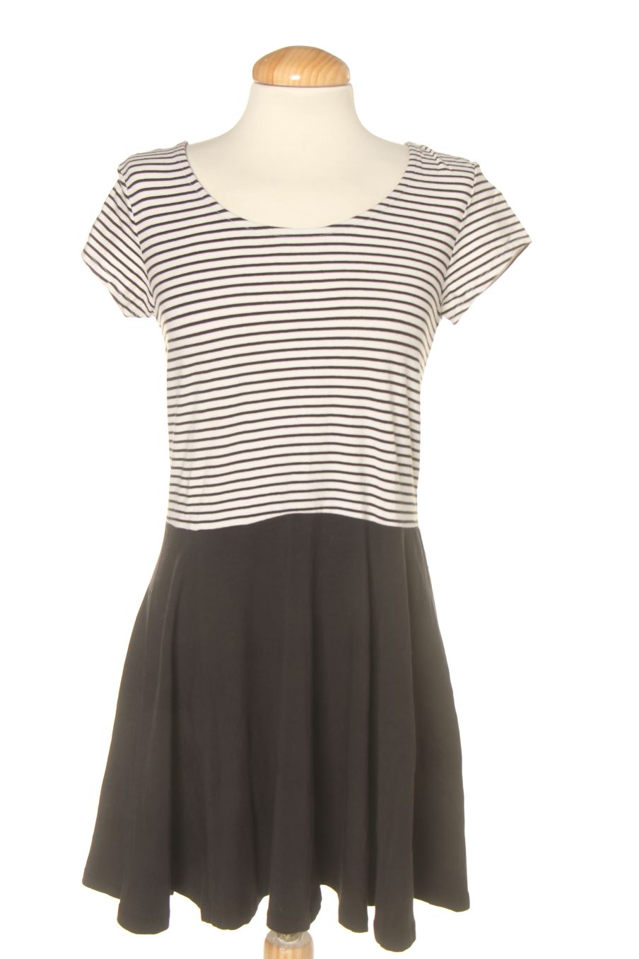 Robe casual H&M de la taille XL, de couleur noir