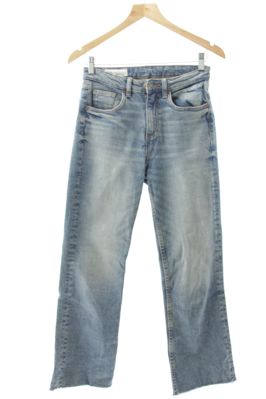 Vaquero de Zara de la talla 36, de color azul de ropa vaquera