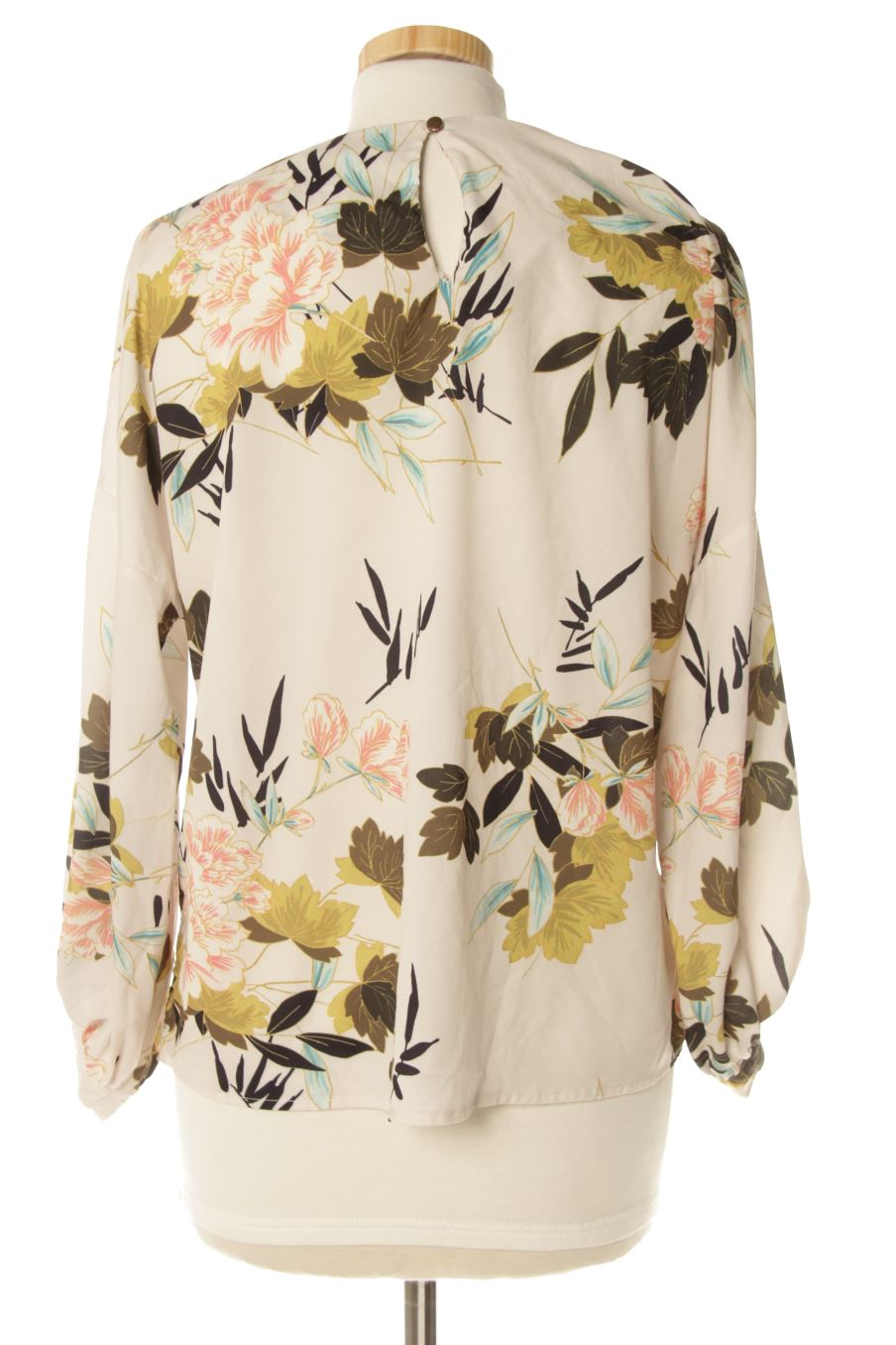 Blusa de manga larga de Lamorena de la talla S, de color flores
