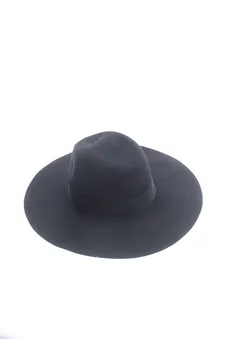 Chapeaux M SUITEBLANCO, photo 1 sur 2