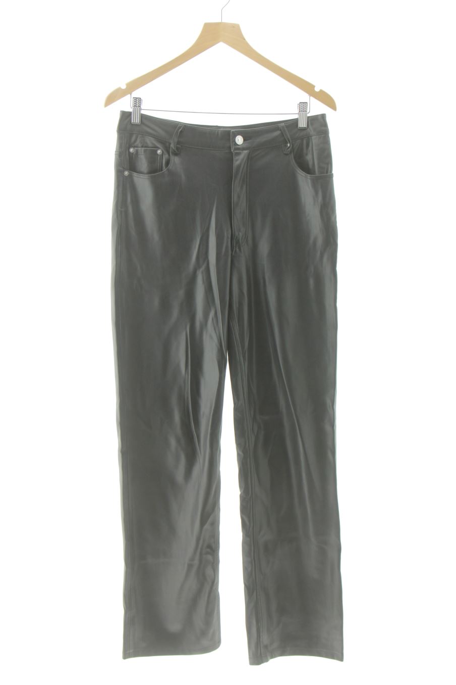 Pantalón de Zara de la talla 40, de color negro de sintético