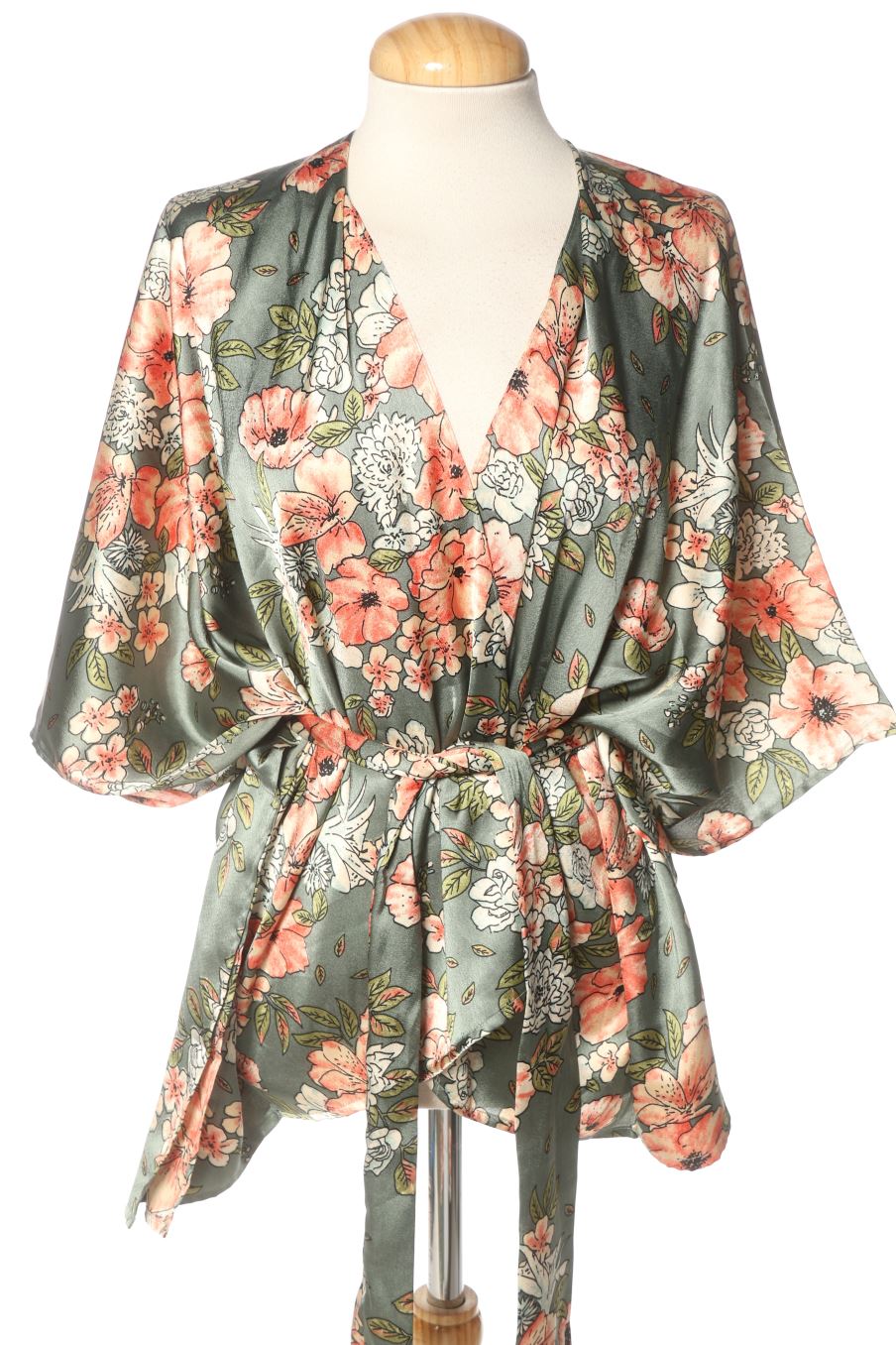 Kimono Sfera de la taille M, de couleur fleurs