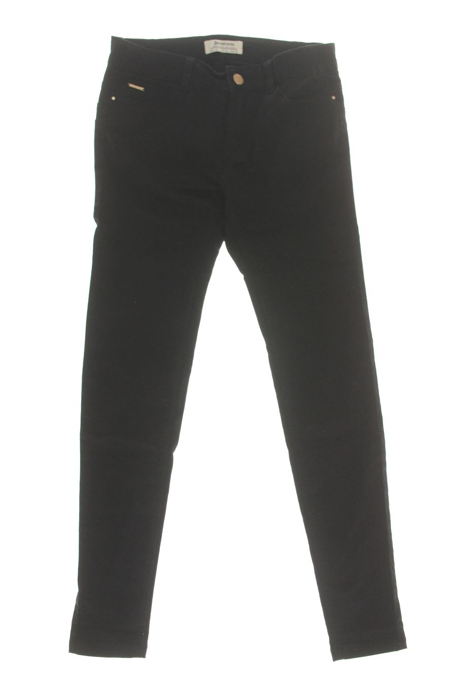 Vaqueros de Stradivarius de la talla 38, de color negro de ropa vaquera
