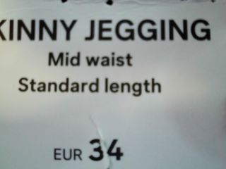 Jeans C&A de la taille 34, de couleur noir de denim
