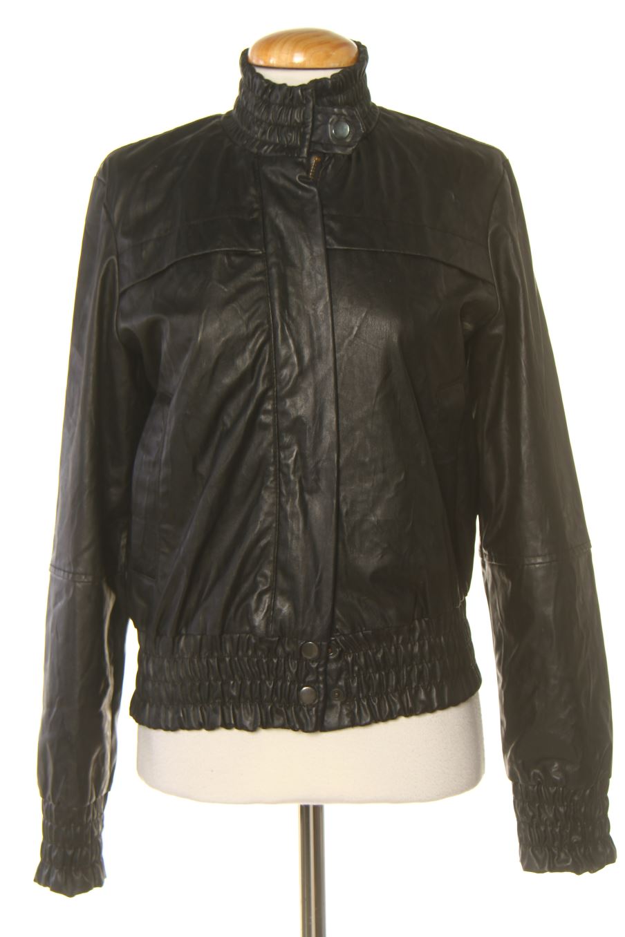 Blouson Zara de la taille S, de couleur noir de cuir et daim