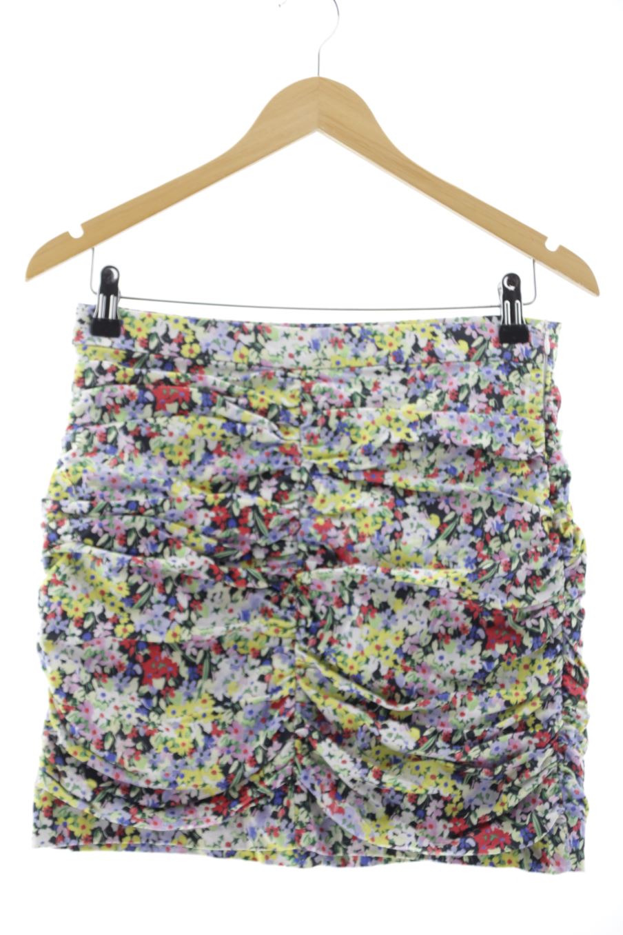 Jupe Zara de la taille M de couleur fleurs