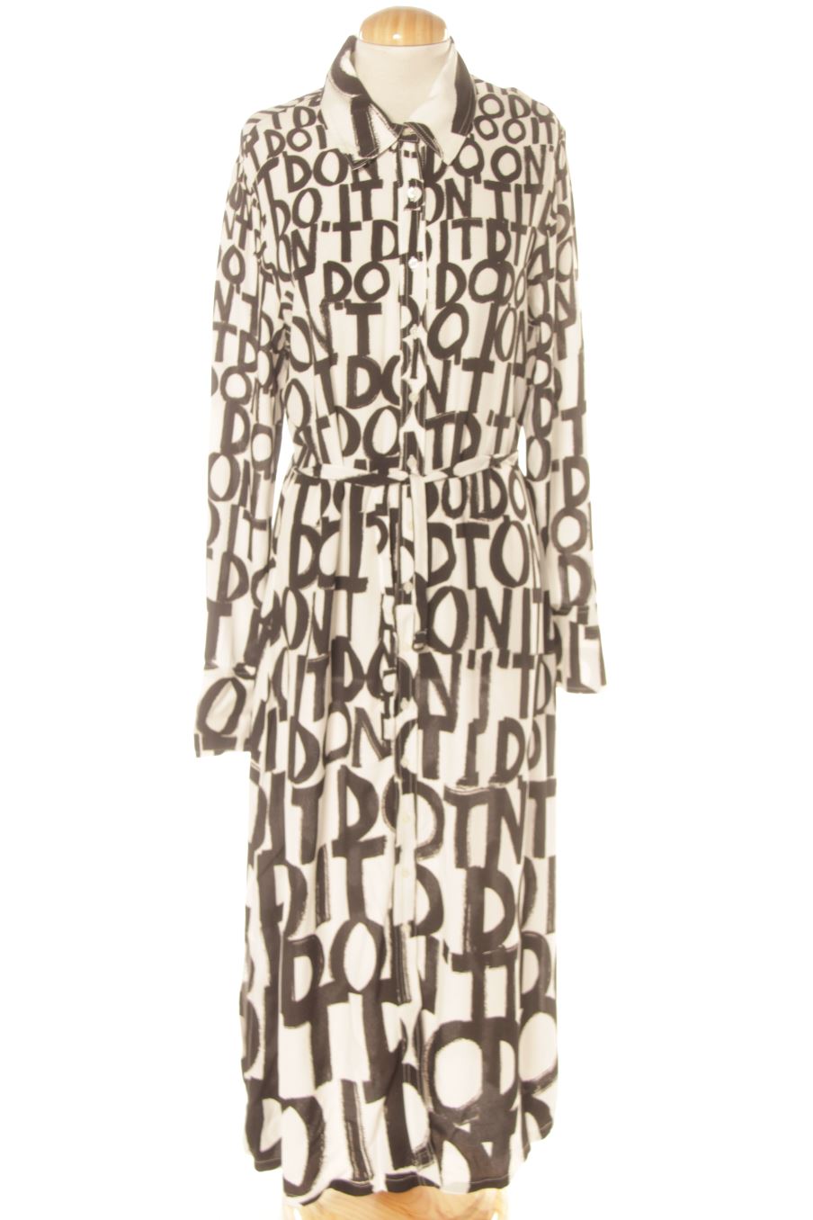 Robe casual Desigual de la taille M, de couleur imprimés