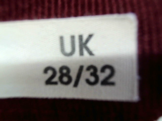 Hose von ASOS Größe 38, Farbe Bordeaux, für