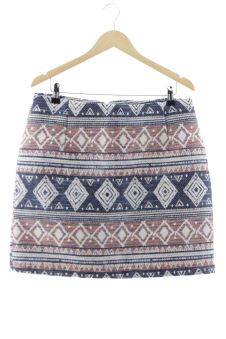 Aufwändiger Rock 44 Encuentro