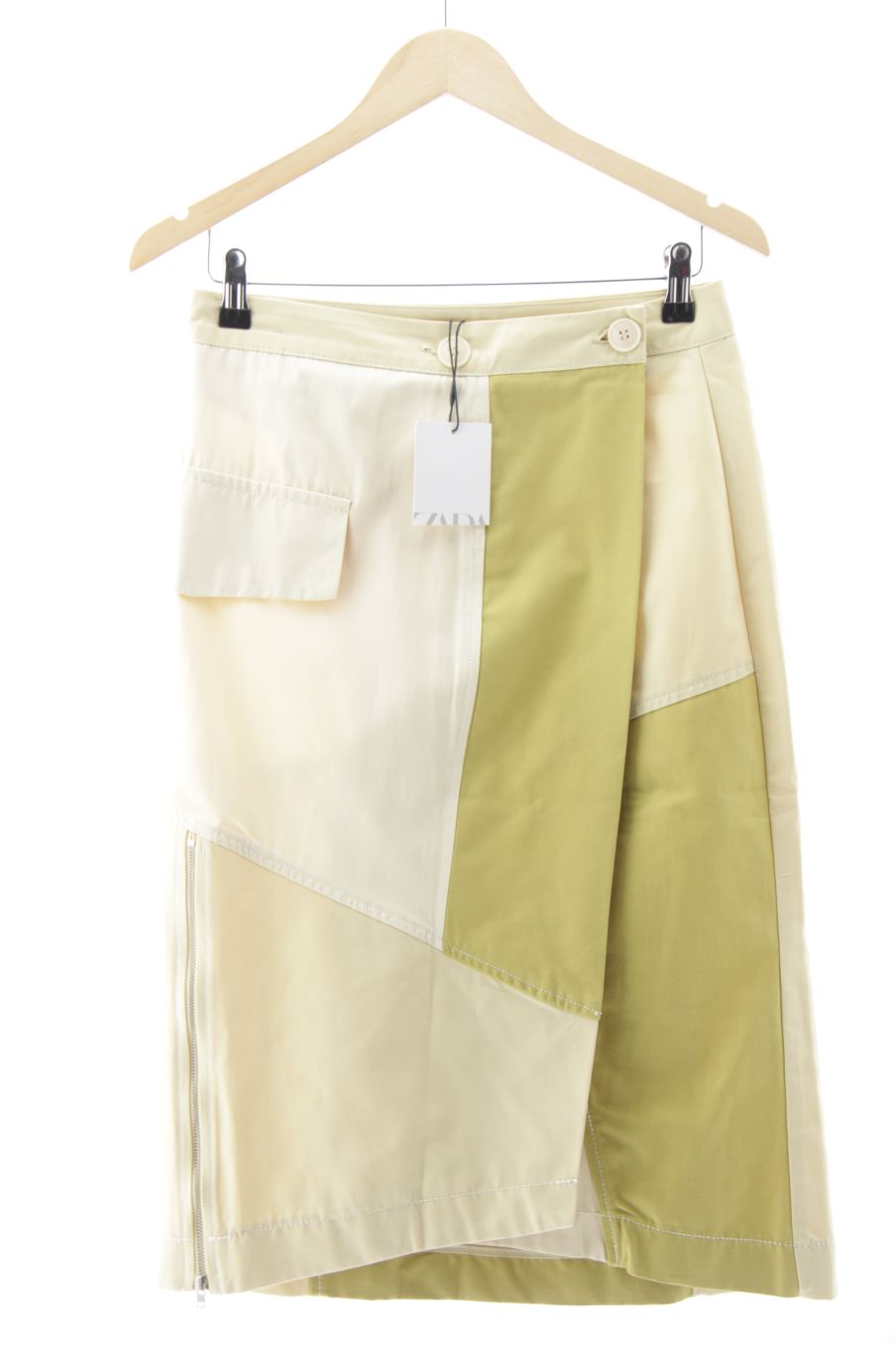 Falda de Zara de la talla M, de color verde