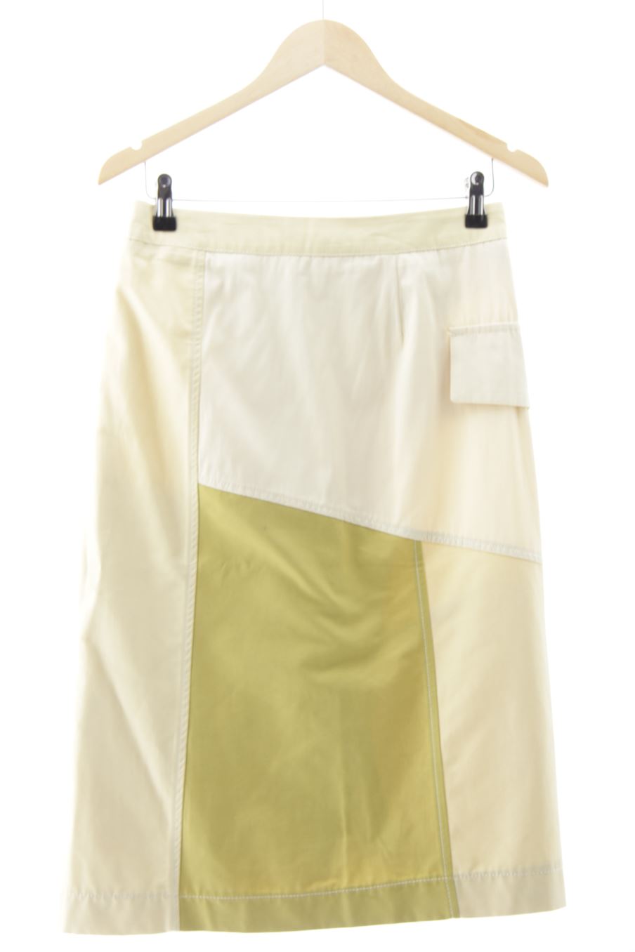Falda de Zara de la talla M, de color verde