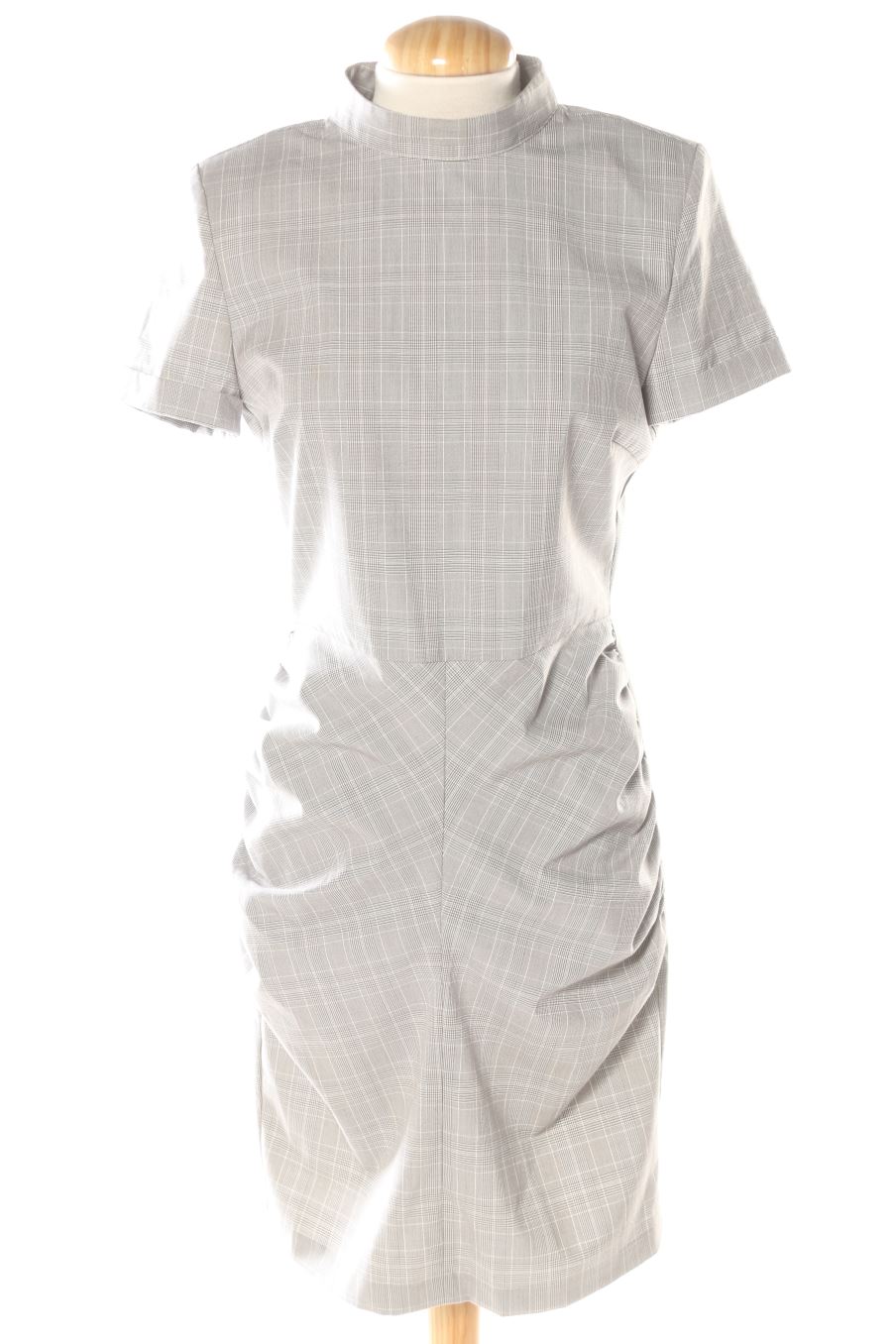 Vestido casual de Zara de la talla M, de color cuadros