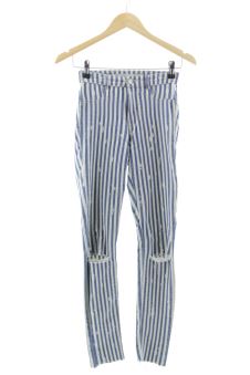 Jeans 32 Zara, photo 1 sur 2