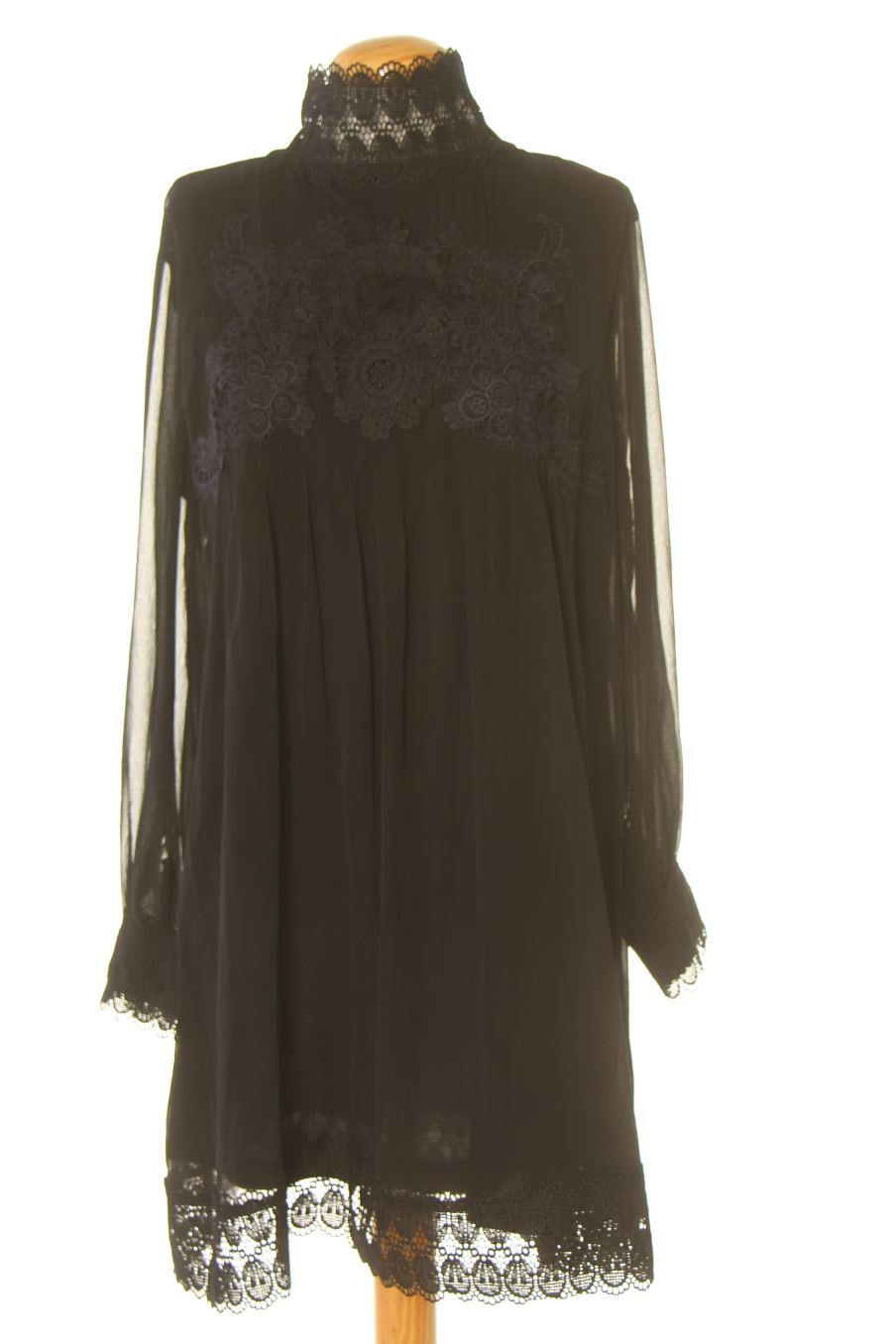 Robe casual Bisou`s Project de la taille L, de couleur noir