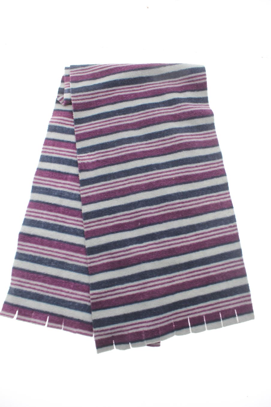 Bufanda de Benetton de la talla 5-8 años de segunda mano