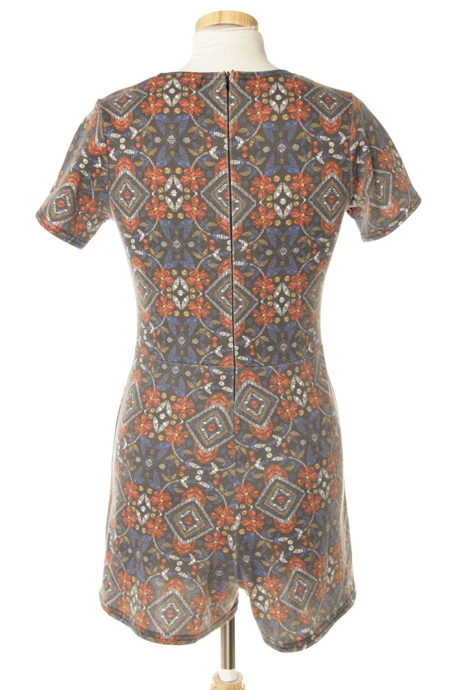 Monos de Boohoo de la talla 38, de color estampado