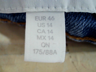 Jeans H&M de la taille 46, de couleur bleu de denim