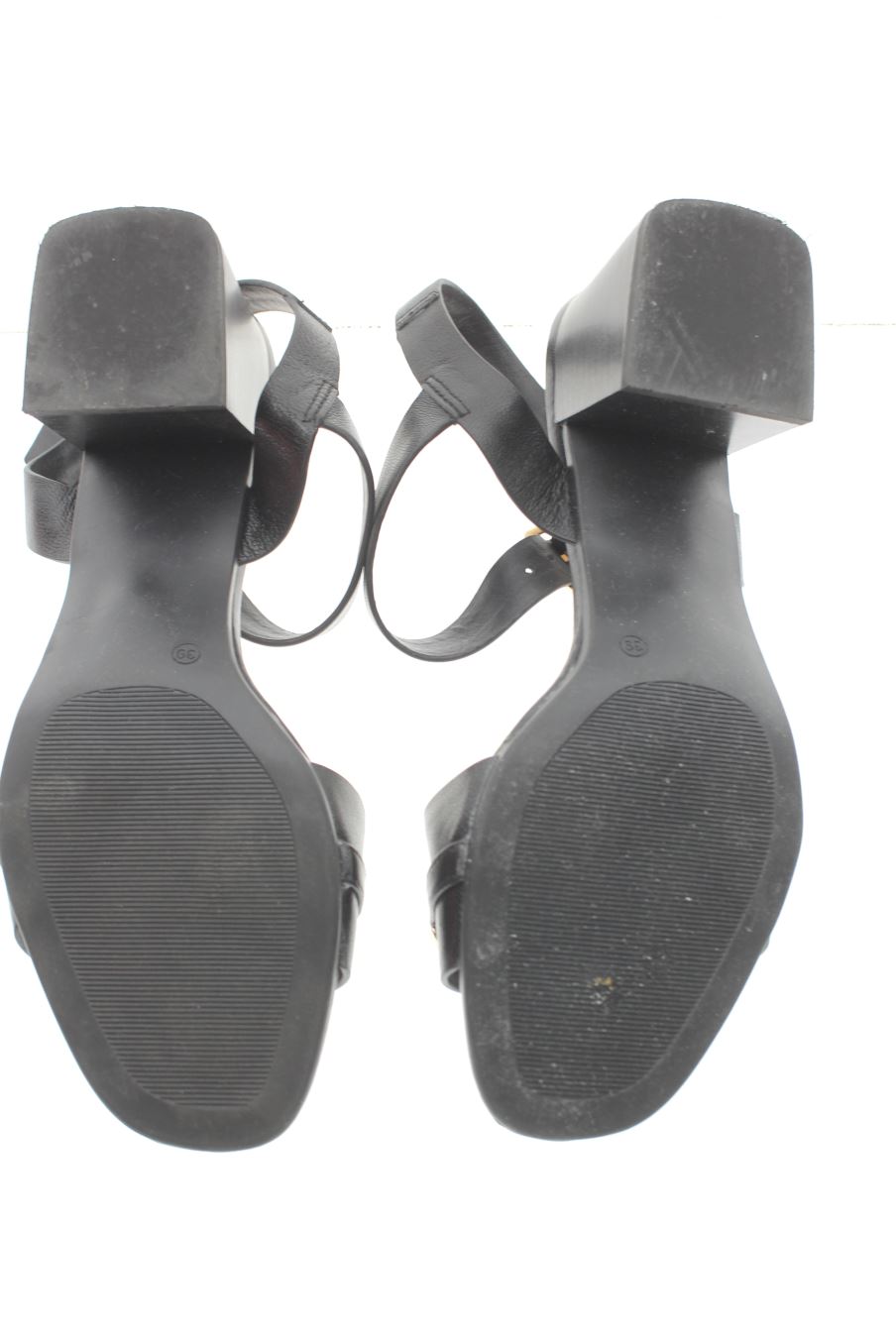 Sandalias tacon de REPO de la talla 39, de color negro de