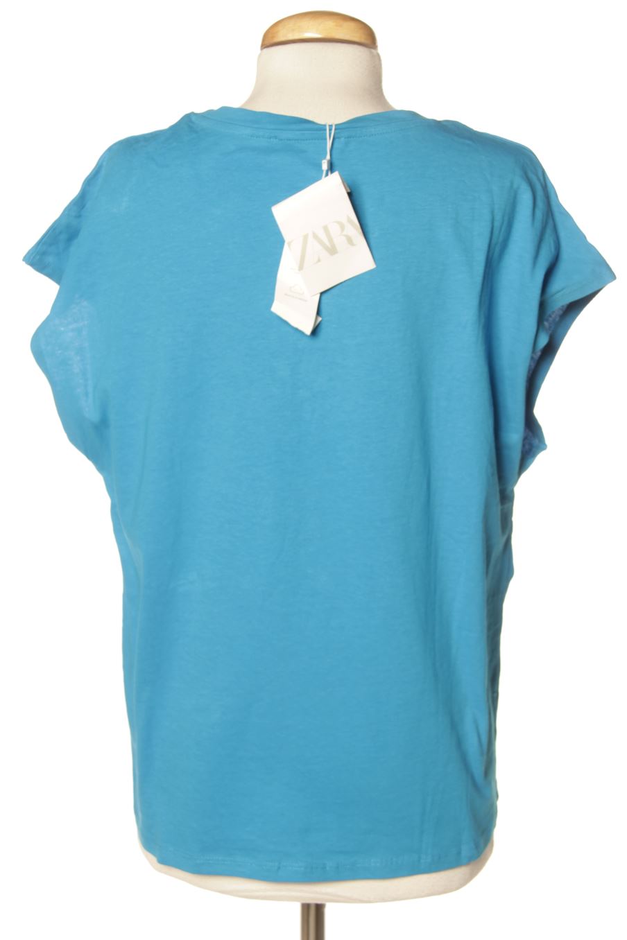 T-shirt Zara de la taille S, de couleur bleu