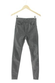 Hose 34 Stradivarius, Foto 1 von 2