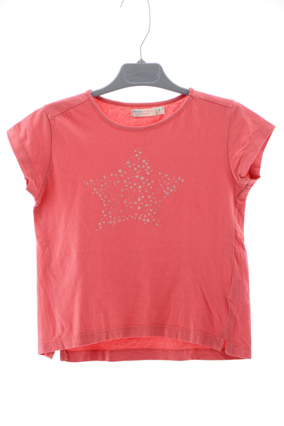 T-shirt Sfera de la taille 6 ans de seconde main