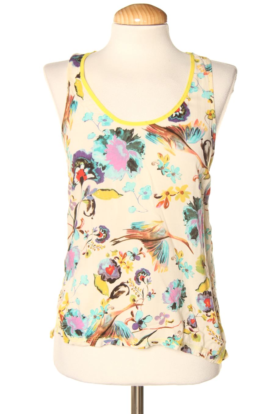 Top de Zara de la talla S, de color flores