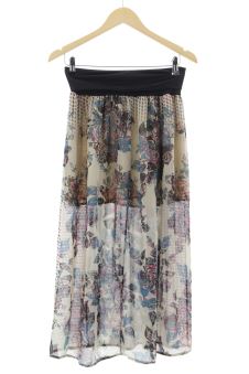 Aufwändiger Rock S Amy gee