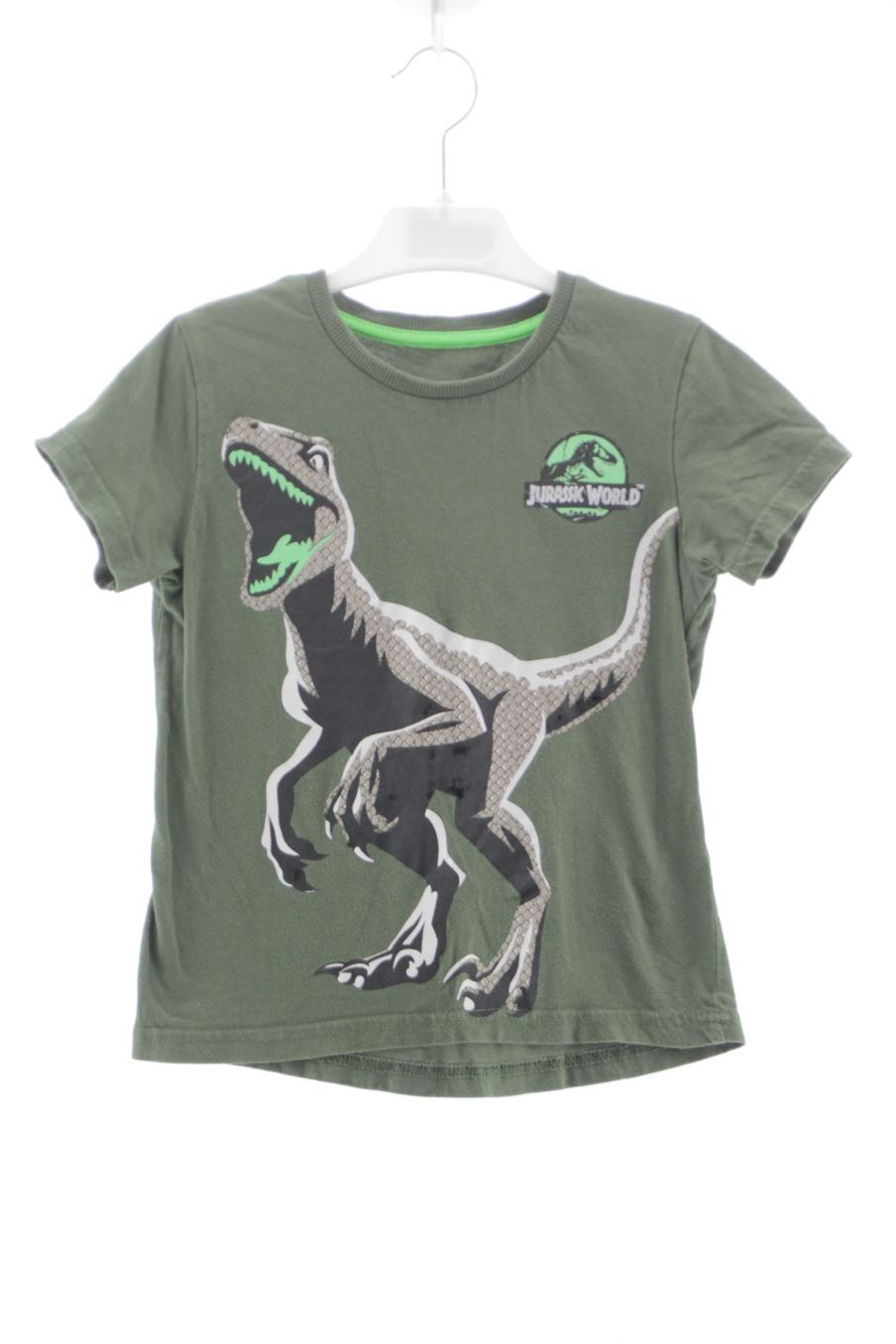 T-shirt jurassic world de la taille 3 ans de seconde main