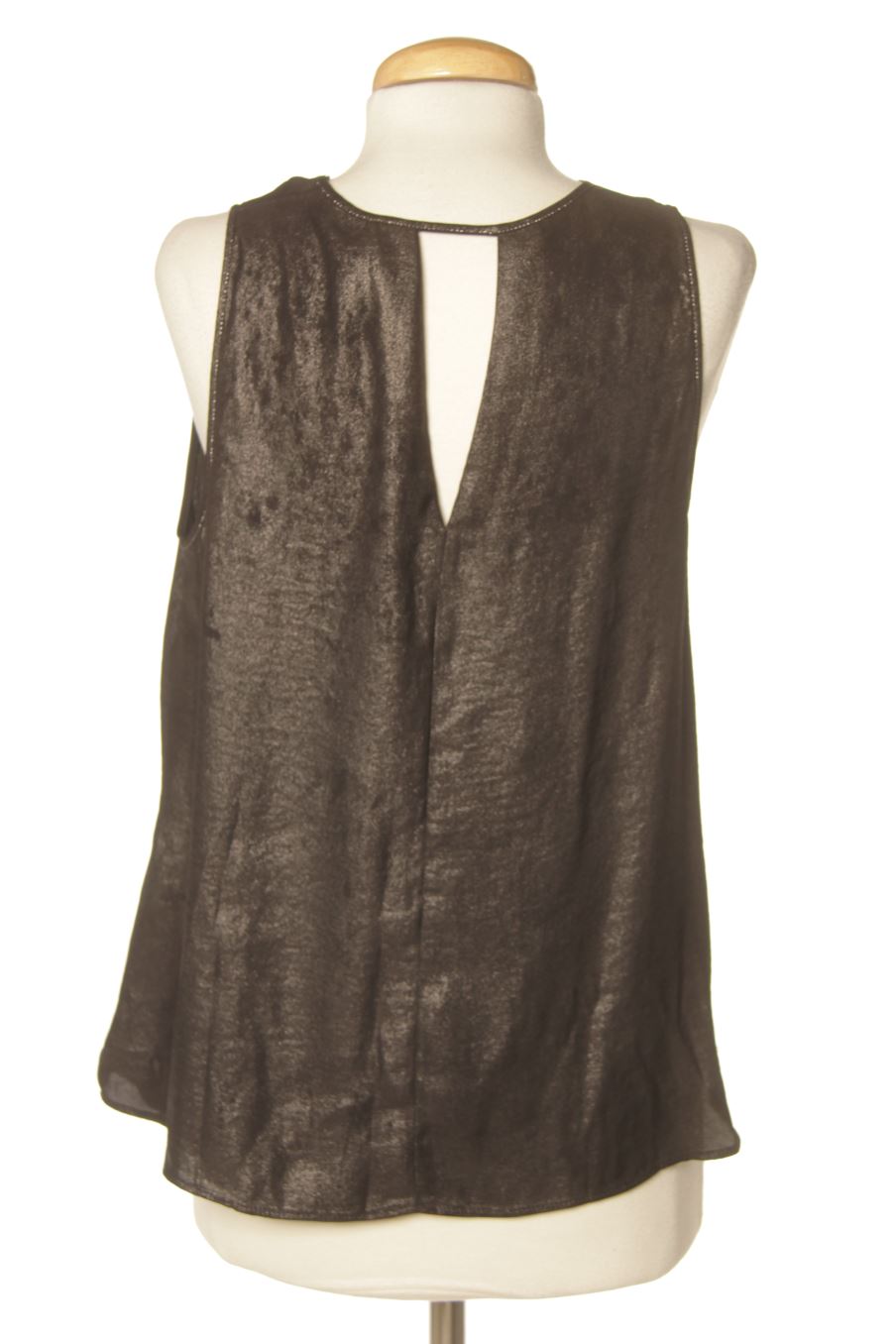 Top Stradivarius de la taille L, de couleur noir