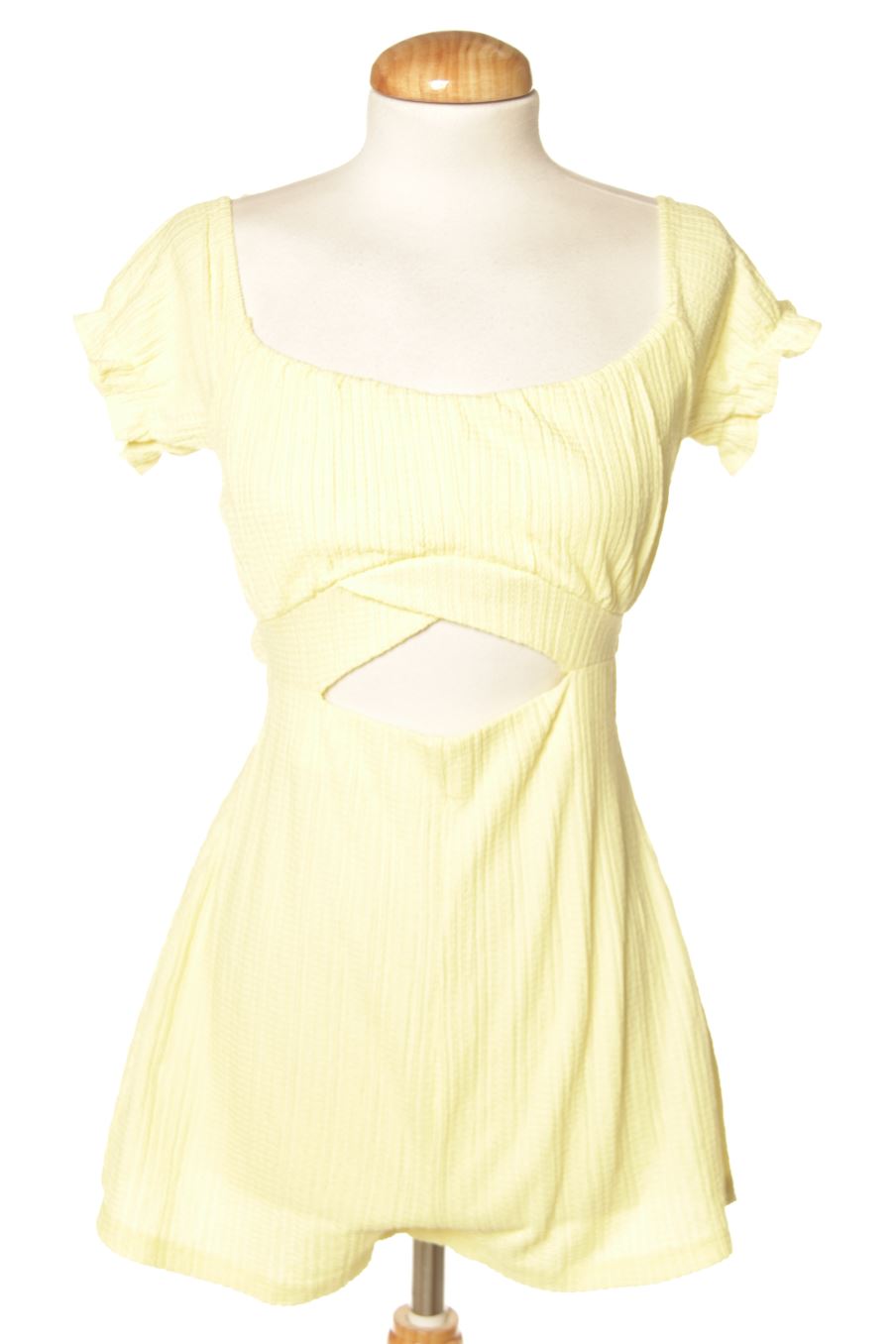 Combinaisons Bershka de la taille S, de couleur jaune