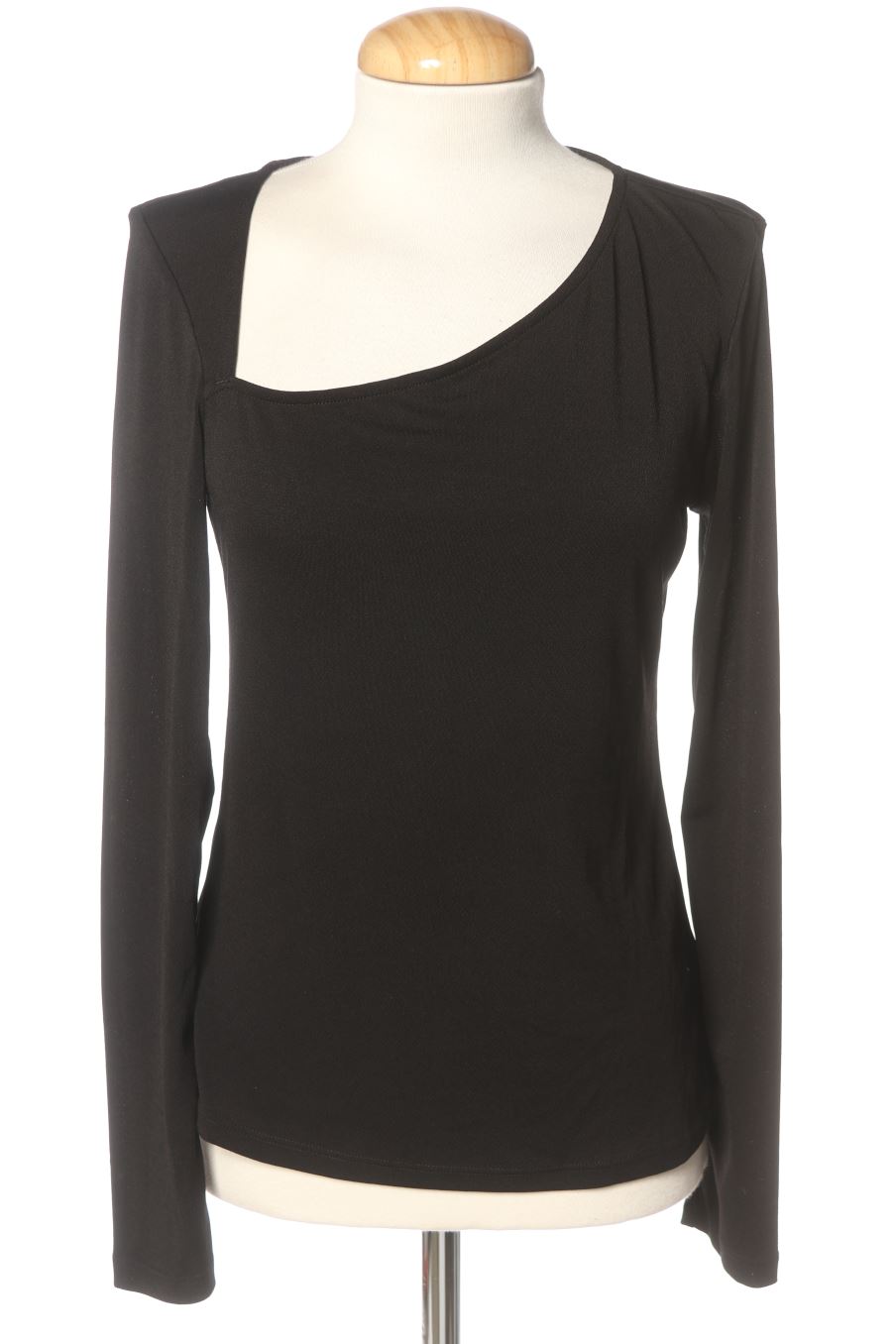 Pull H&M de la taille S, de couleur noir