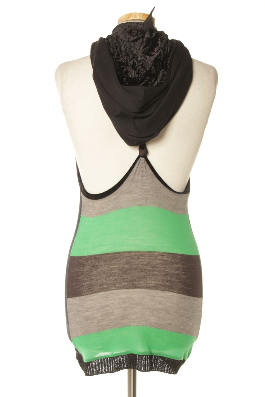 Top de Custo Barcelona de la talla S, de color negro