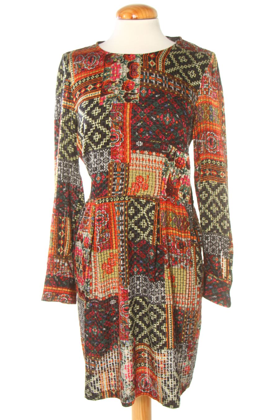 Robe casual Zara de la taille S, de couleur imprimés