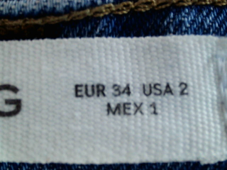 Shorts Mango de la taille 34, de couleur bleu de denim