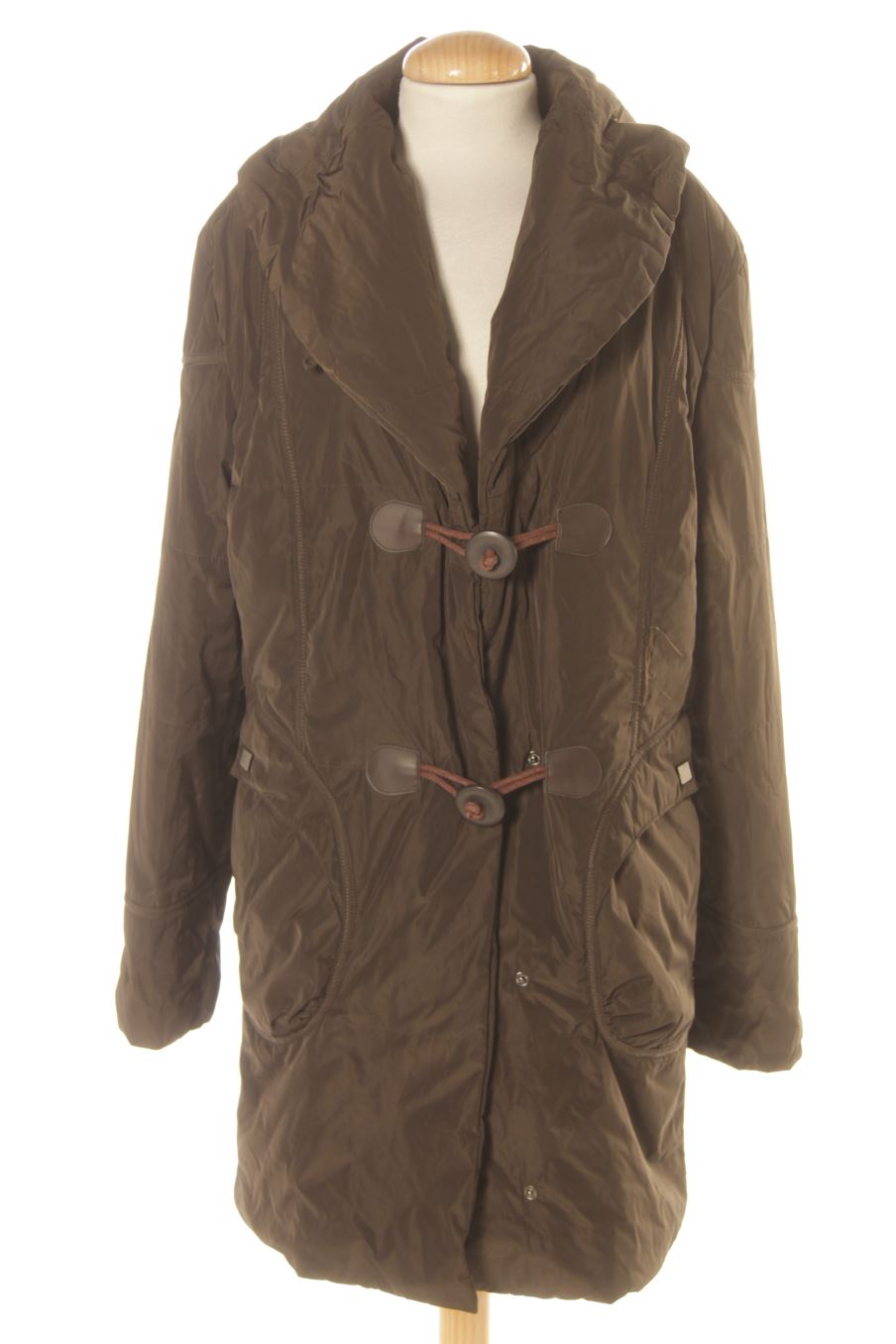 Manteau FSH de la taille 48, de couleur marron