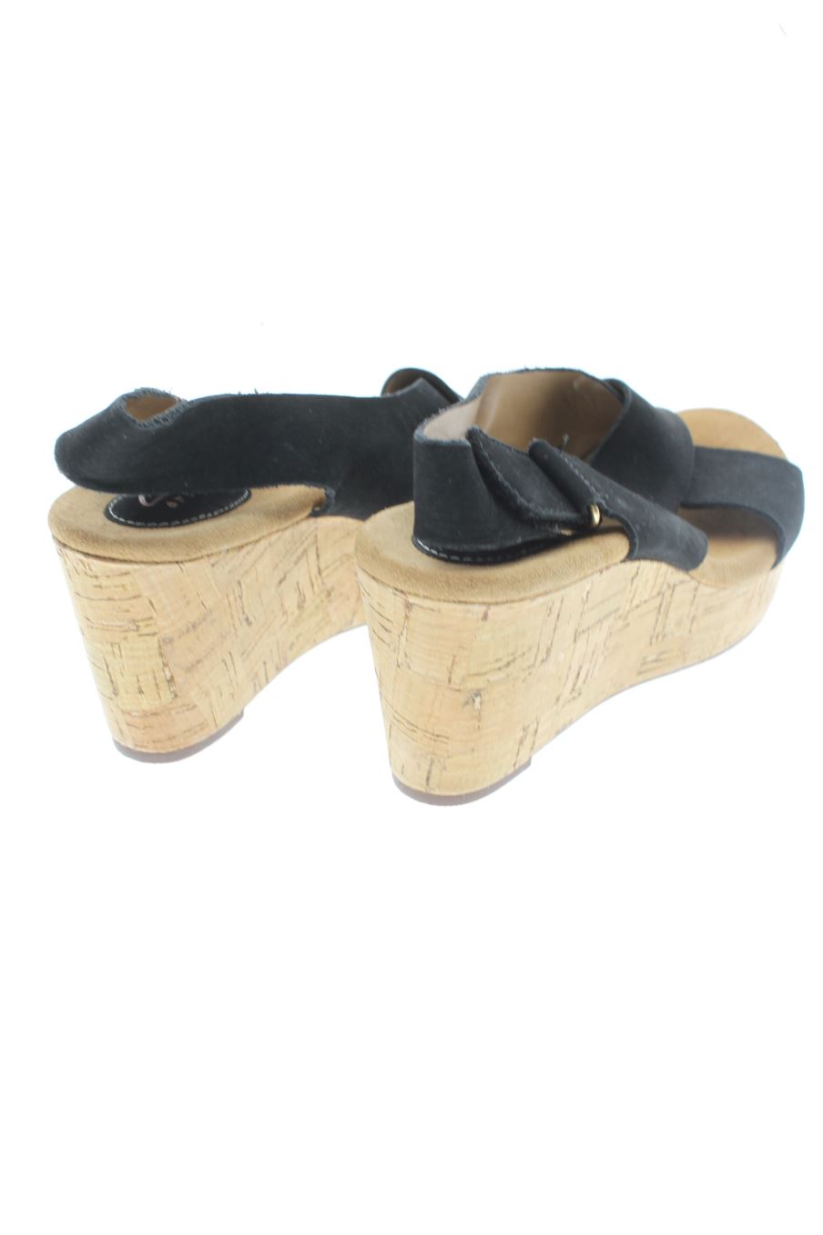 Plataformas de clarks de la talla 39, de color negro de