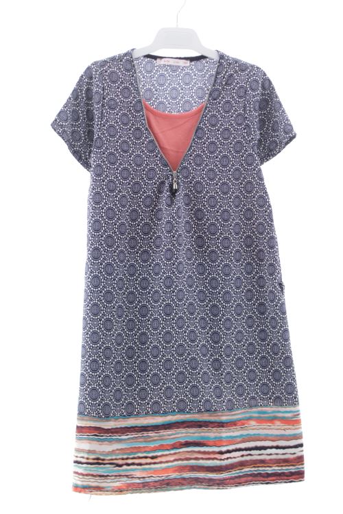 Aufwändiges Kleid