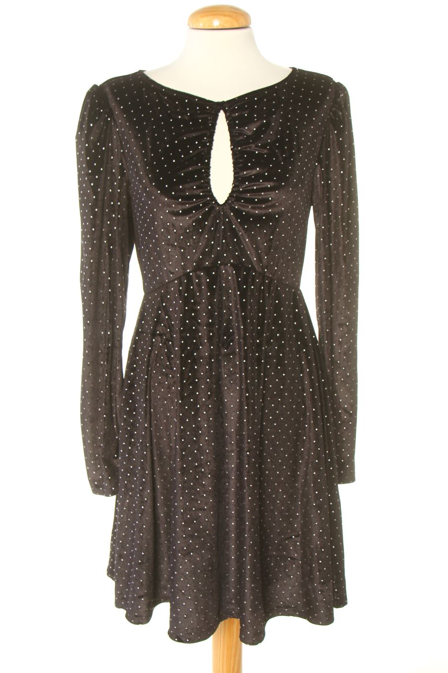 Robe Springfield de la taille L, de couleur noir de velours