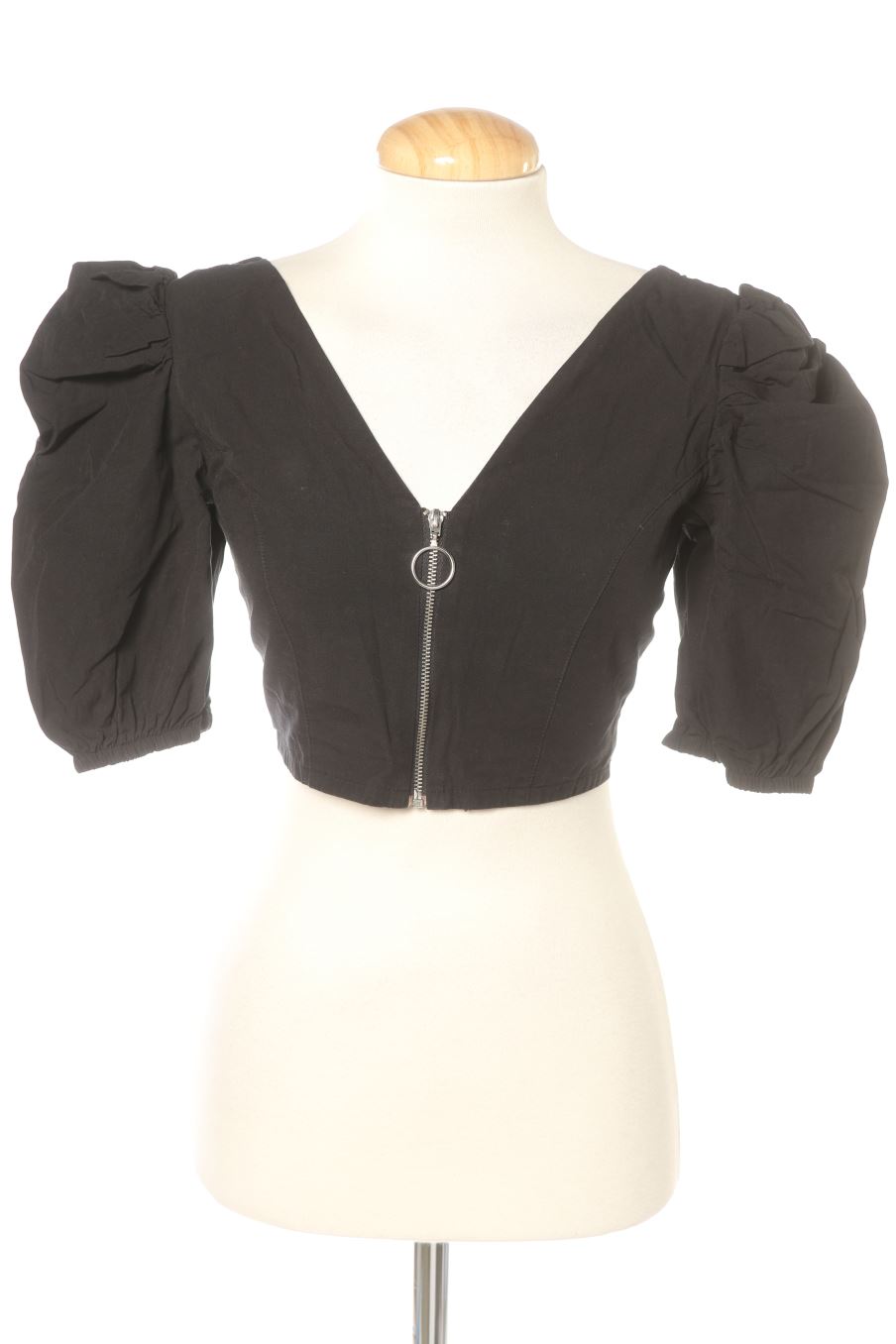 Top Bershka de la taille XS, de couleur noir